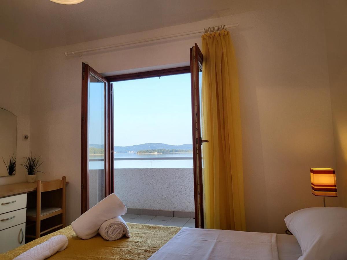 Ferienwohnung Sea&Sun Turanj Exterior foto